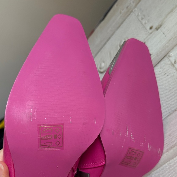 Beast hot pink boots - Picture 4 of 12